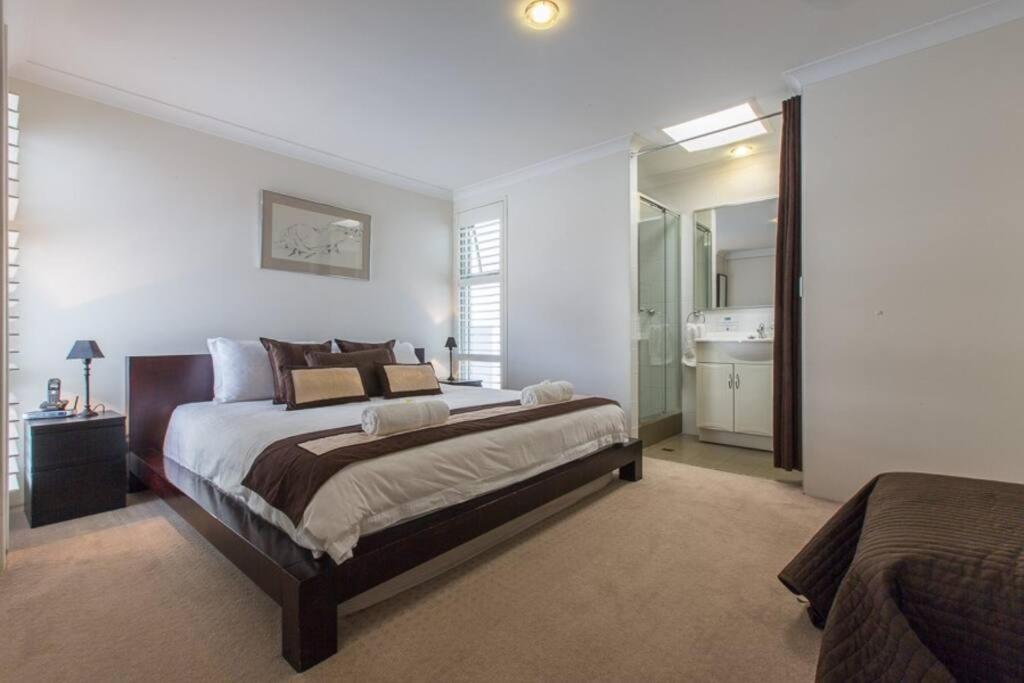 Beach View Apartment In Cottesloe Perth Ngoại thất bức ảnh