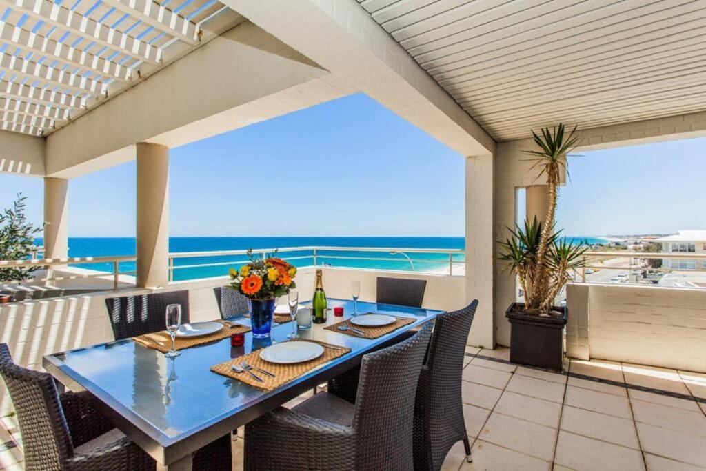 Beach View Apartment In Cottesloe Perth Ngoại thất bức ảnh